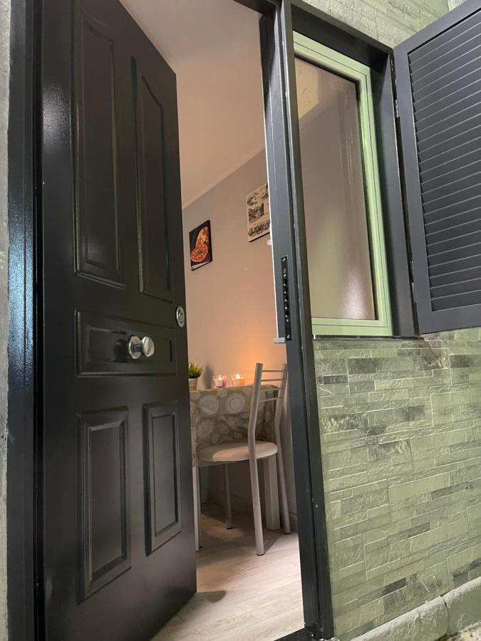 Mary House Spacca Napoli Bagian luar foto